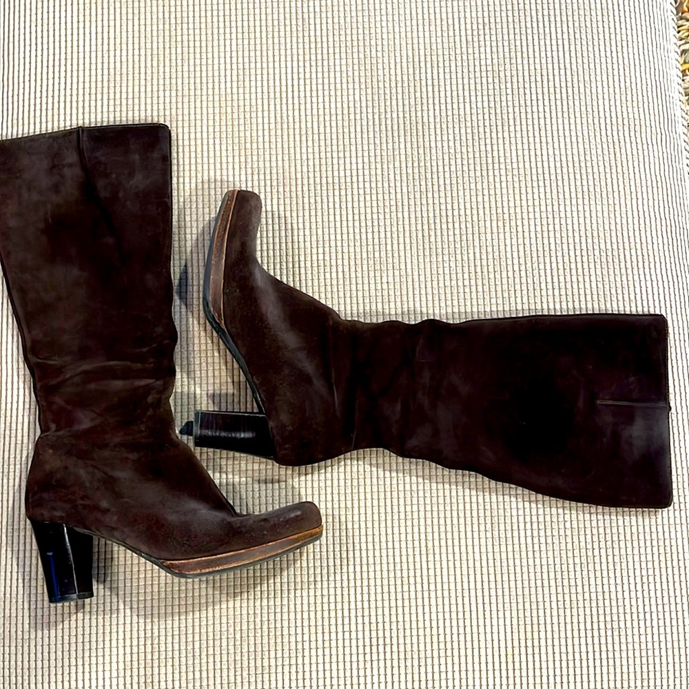 La Canadienne brown waterproof suede  heeled boots
